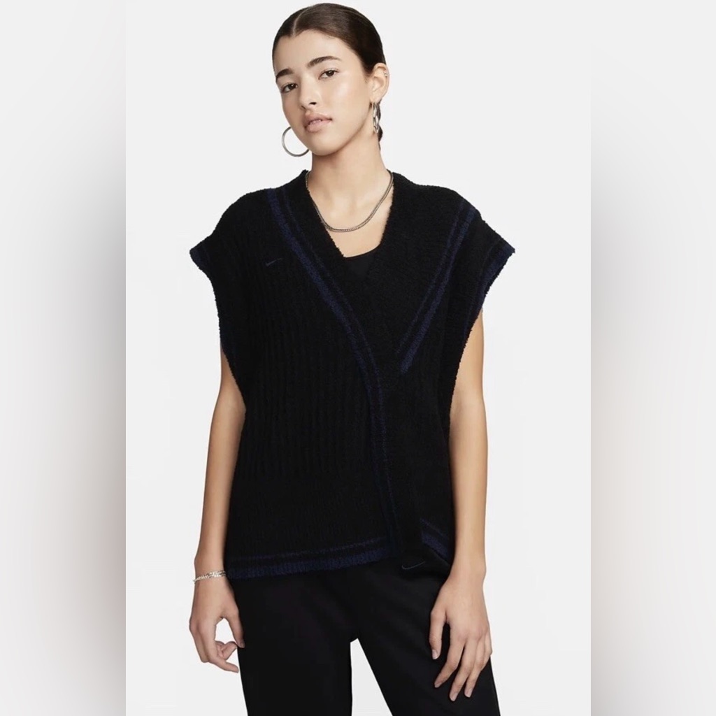 Nike Women’s Size Medium Knit Vest Logo Black Blue Asymmetrical Fn1886 010 Nwt